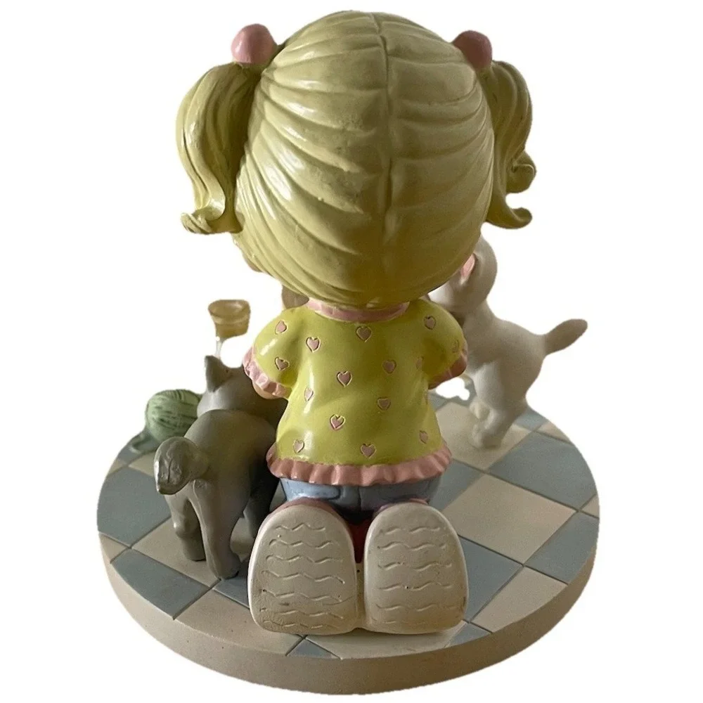 Precious Moments My Heart Is Covered In Paw Prints 343L Cat Figurine‎ 2010